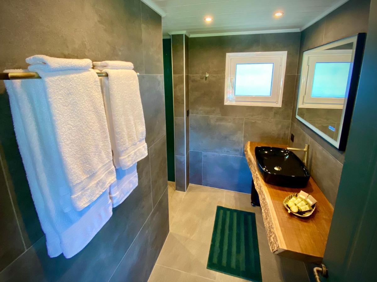 Villa Hylas Luxury Bed & Breakfast Kilada ภายนอก รูปภาพ