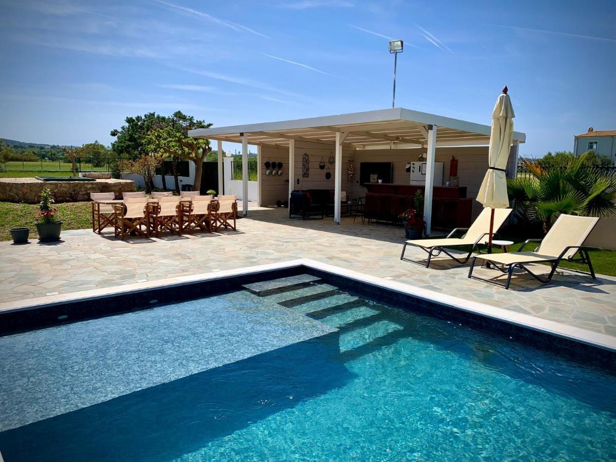 Villa Hylas Luxury Bed & Breakfast Kilada ภายนอก รูปภาพ