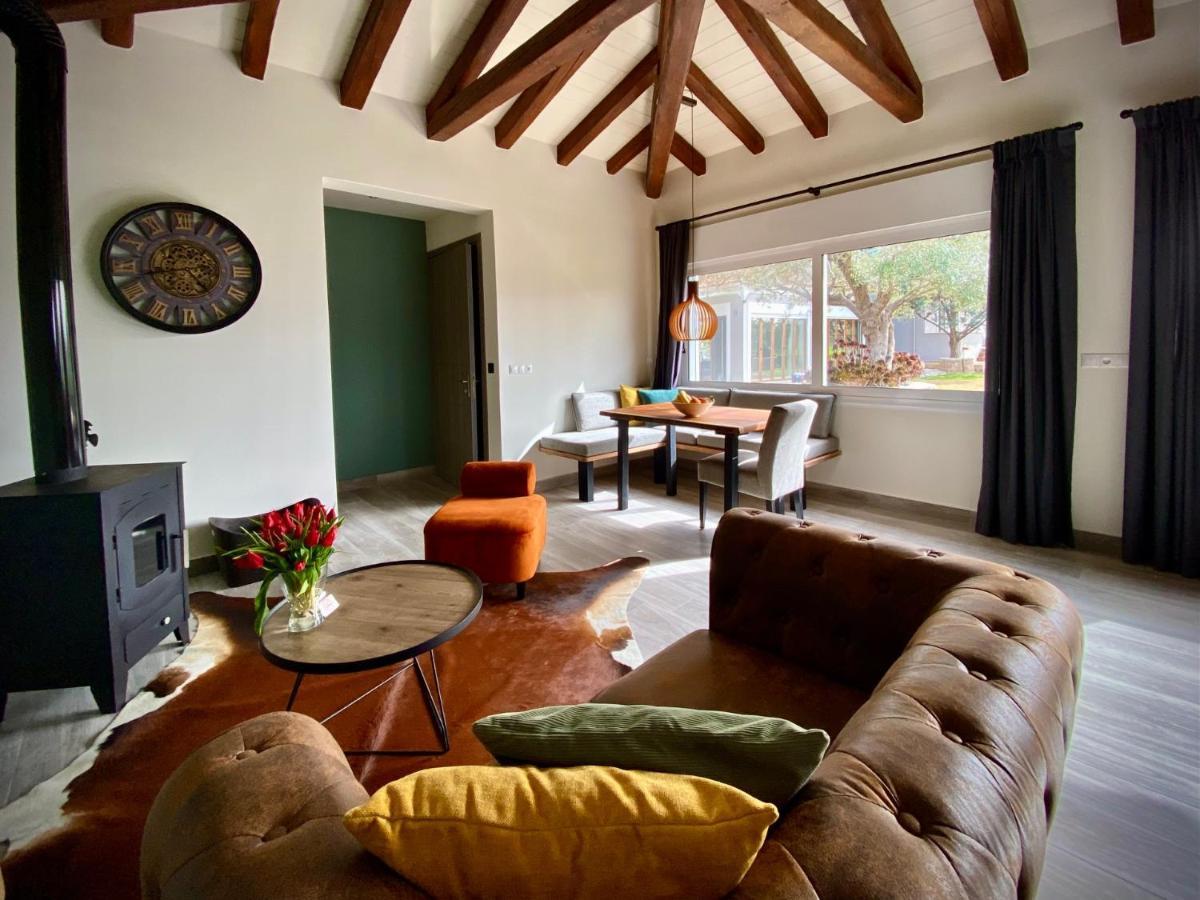 Villa Hylas Luxury Bed & Breakfast Kilada ภายนอก รูปภาพ